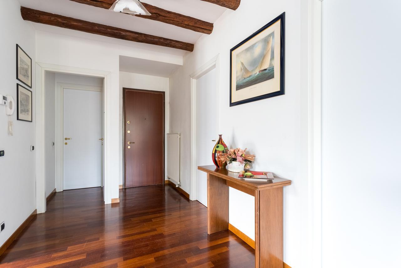 Apartamento Una Terrazza Da Sogno By Rent All Como Carate Urio Exterior foto