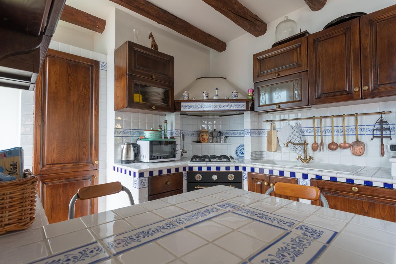 Apartamento Una Terrazza Da Sogno By Rent All Como Carate Urio Exterior foto